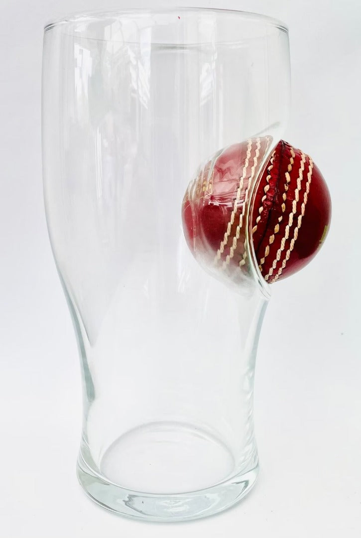 Cricket Gift 20oz Pint Glass with Mini quality Leather Cricket Ball Embedded into the glass