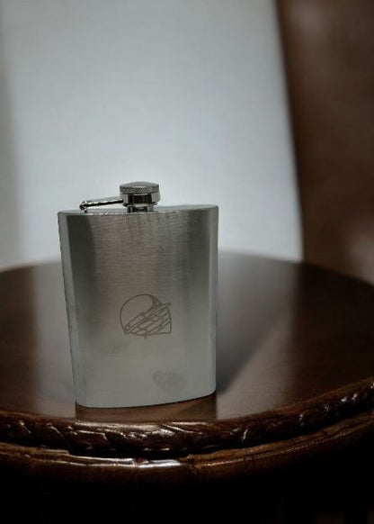 CRICKET-GIFTS  8oz 220ml Hip Flask