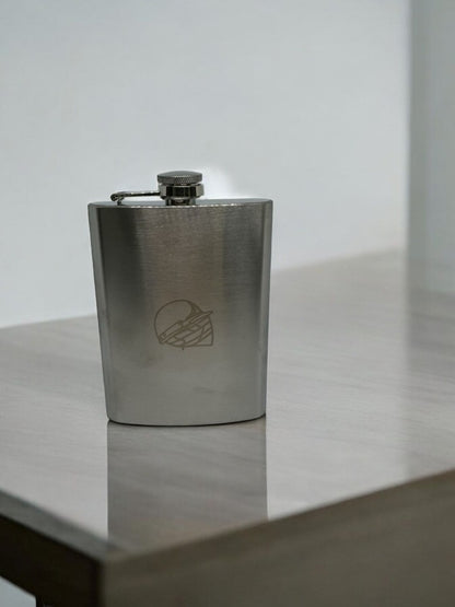 CRICKET-GIFTS  8oz 220ml Hip Flask